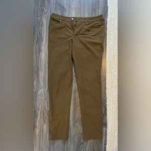 NWOT Lululemon Pant